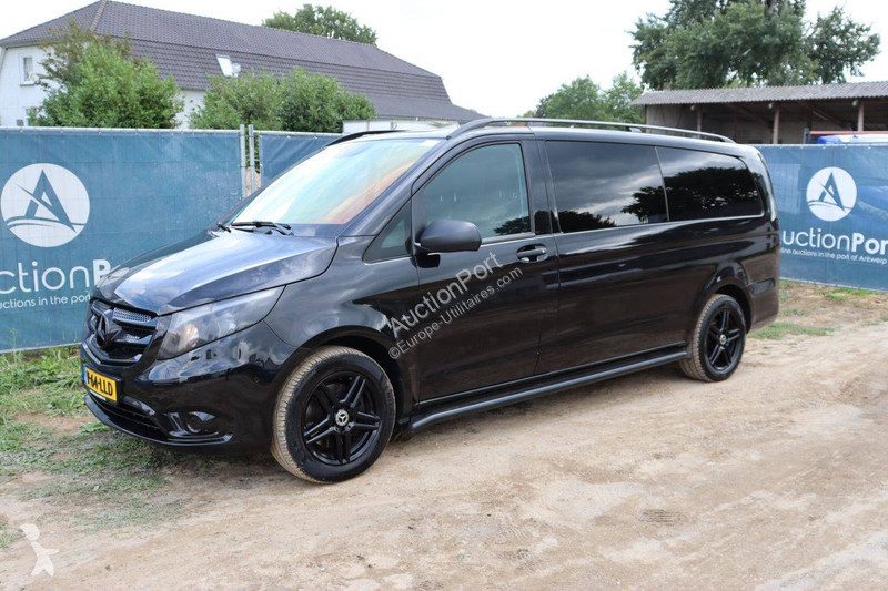 Mercedes  van