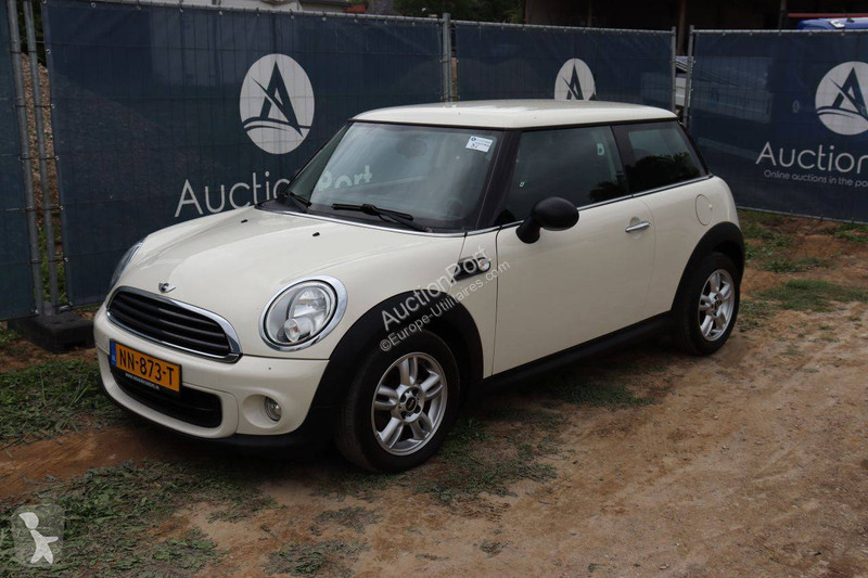 Mini One van