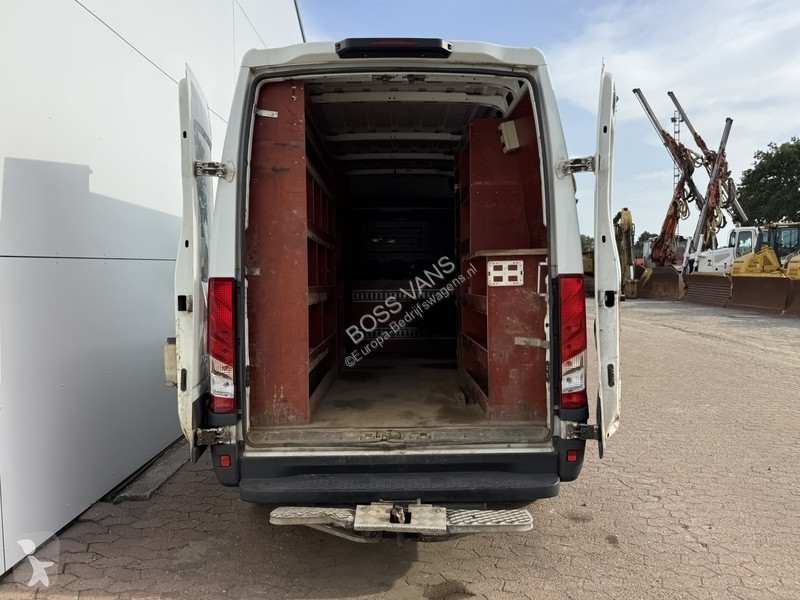 Furgoneta Iveco 35S14 2.3 352 L2H2 Airco Cruise...