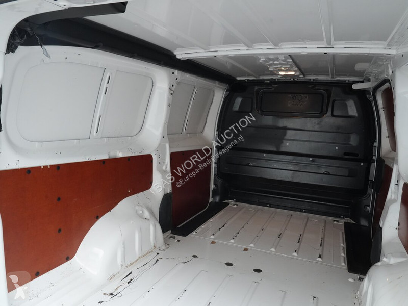 Bedrijfswagen Peugeot 120pk