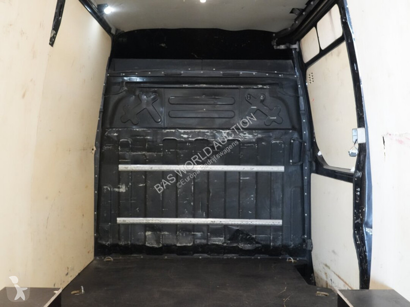 Bedrijfswagen Iveco 35S16