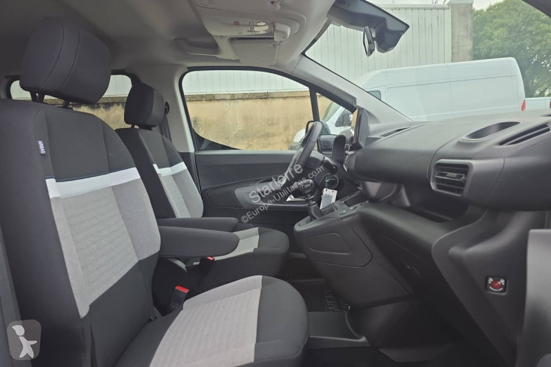Véhicule utilitaire Citroën  BERLINGO CABINE...