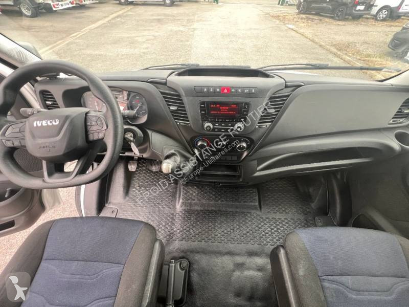 Коммерческий автомобиль Iveco 35C14