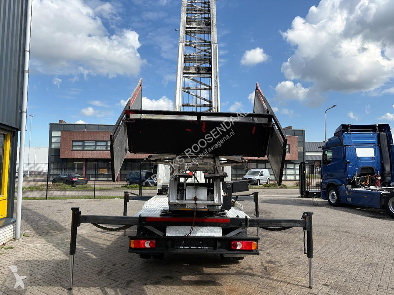 Užitkové vozidlo Nissan + 29 METER LADDER +...