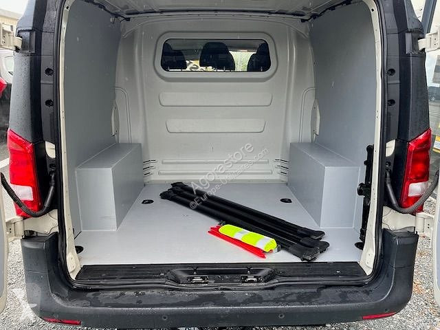 Veículo utilitário Mercedes VITO