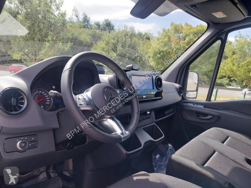 Коммерческий автомобиль Mercedes Fg 315 CDI 37...