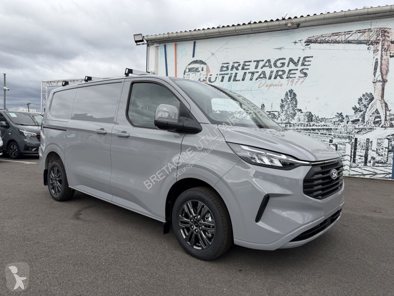 Коммерческий автомобиль Ford TRANSIT CUSTOM FG...
