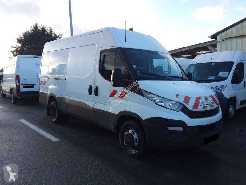 Furgoneta Iveco 35C15