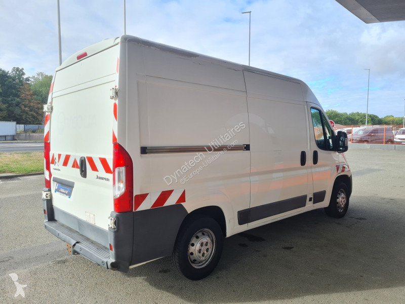 Furgoneta Citroën JUMPER FG 35 L2H2 2.0 BLUEHDI...