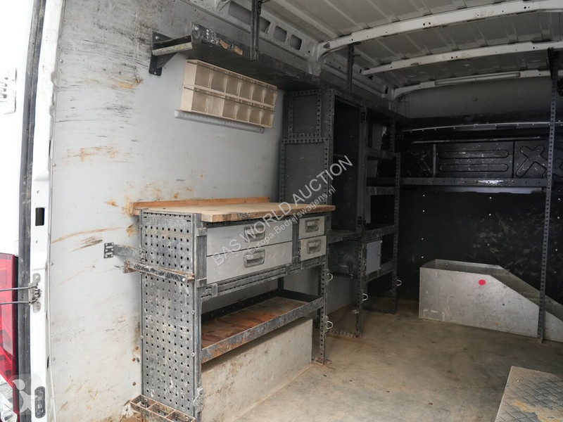 Furgoneta Iveco 35C14