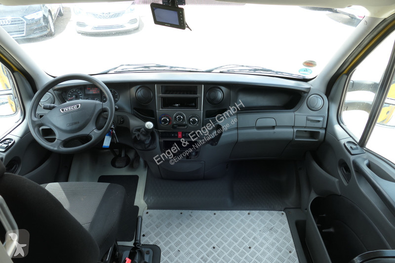 Haszongépjármű Iveco Daily 35 S11 C30C KURZ...