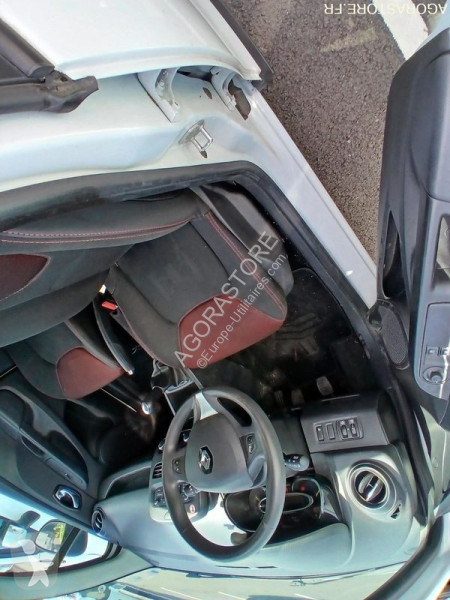 Veículo utilitário Renault CLIO