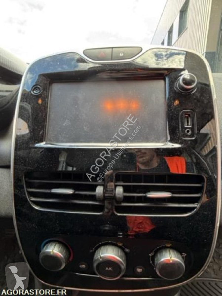 Veículo utilitário Renault CLIO