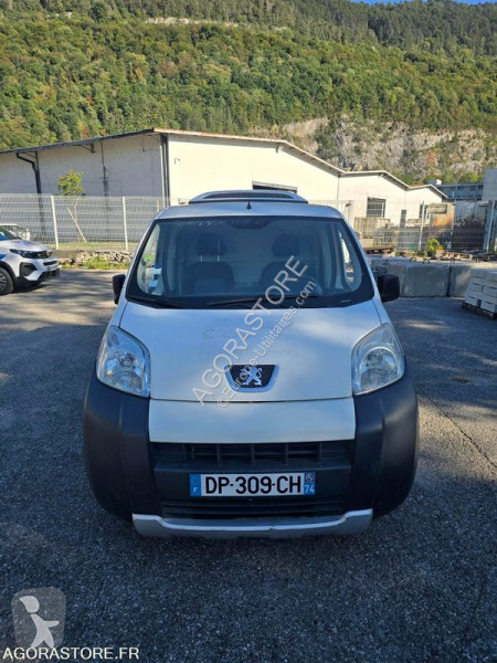 Veículo utilitário Peugeot BIPPER