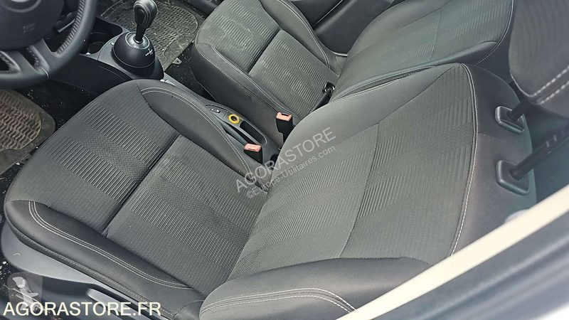 Veículo utilitário Renault CLIO