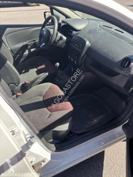 Veículo utilitário Renault CLIO