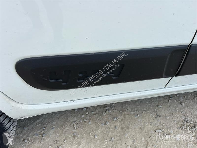 Veículo utilitário Fiat Cargo Van