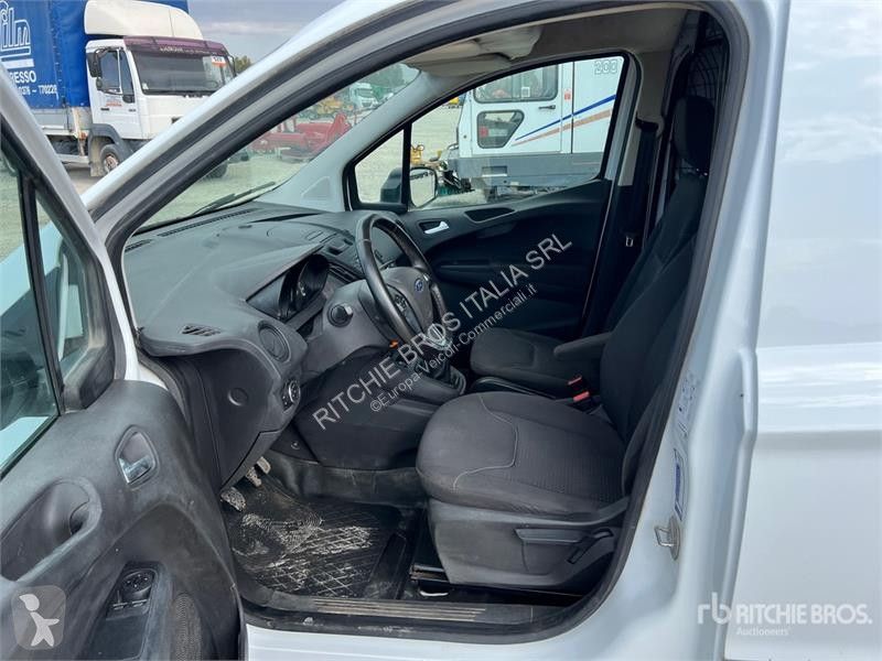 Veículo utilitário Ford Courier Cargo Van