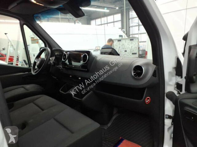 Veículo utilitário Mercedes Sprinter 317...