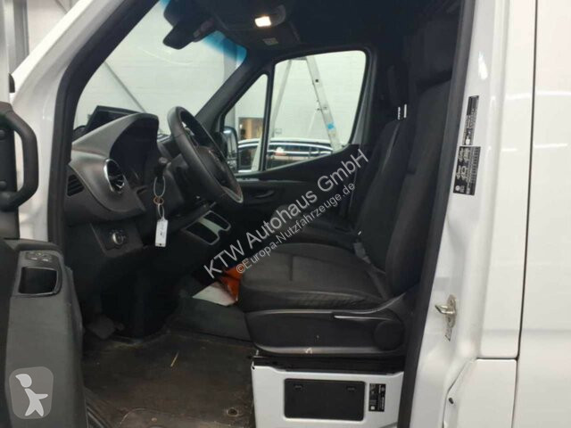 Veículo utilitário Mercedes Sprinter 317...