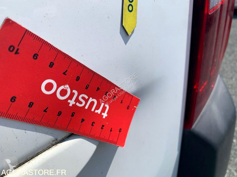 Véhicule utilitaire Peugeot RIFTER