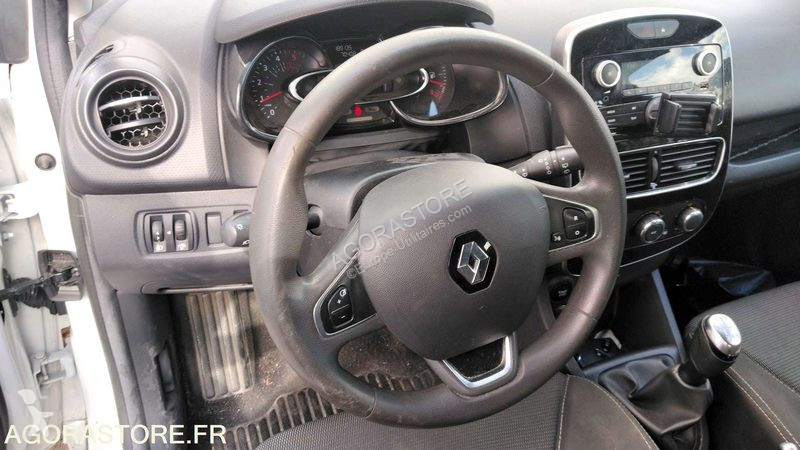 Véhicule utilitaire Renault CLIO
