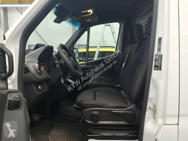 Autoutilitară Mercedes Sprinter 317...