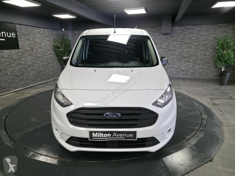 Véhicule utilitaire Ford