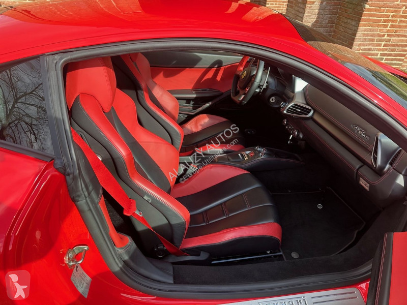 Véhicule utilitaire Ferrari 458 ITALIA  4.5 570...