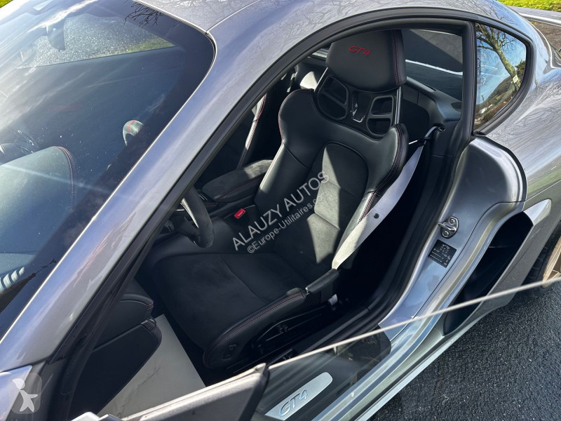 Veículo utilitário Porsche 718 4.0 420CH GT4