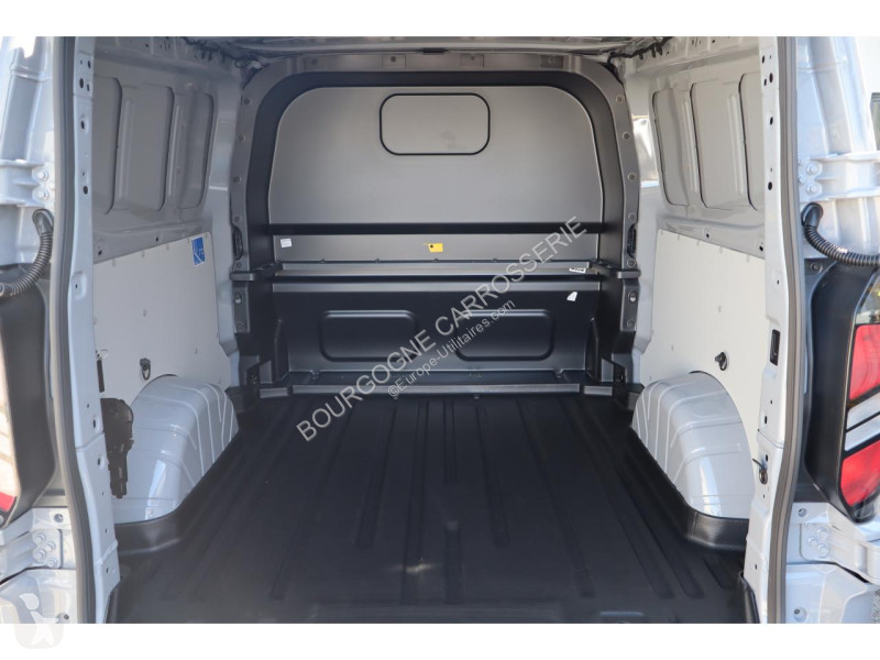 Véhicule utilitaire Ford