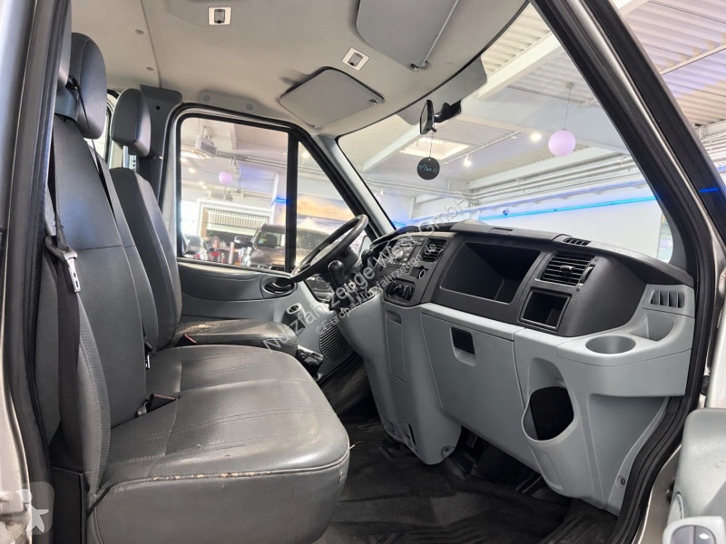 Véhicule utilitaire Ford Pritsche DoKa *Benzin*...