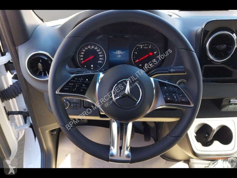Véhicule utilitaire Mercedes CCb 519 Pro 37...