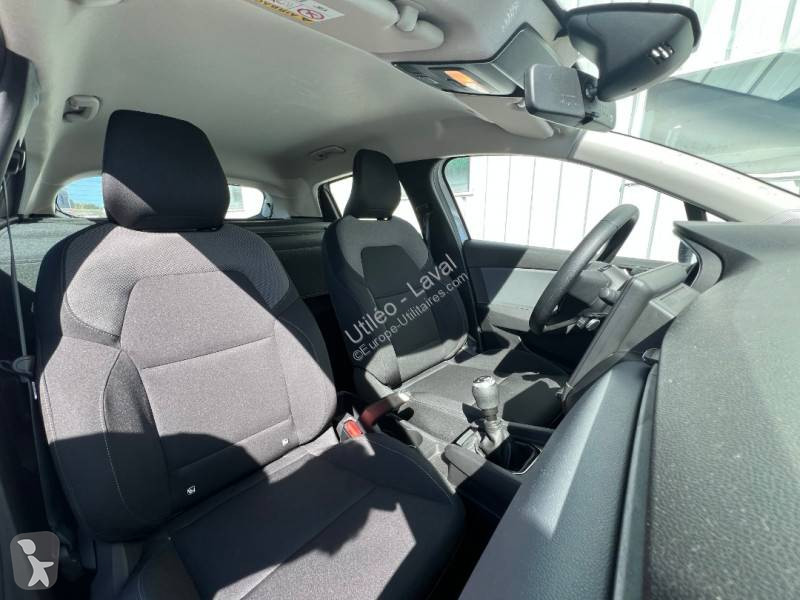 Véhicule utilitaire Renault DCI 85