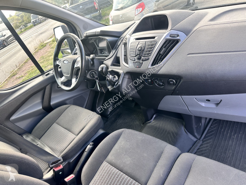 Véhicule utilitaire Ford 270 L1H1 2.2 TDCI...