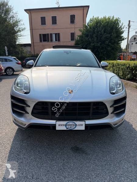 Véhicule utilitaire Porsche