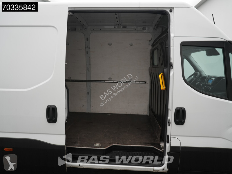 Furgoneta Iveco 35S16 Automaat 160PK L3H2...