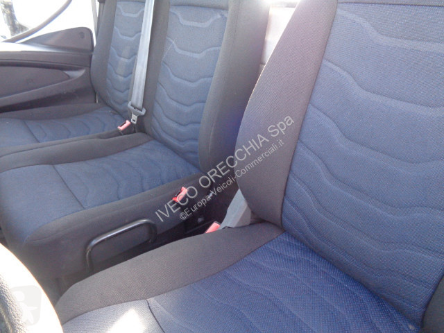 Véhicule utilitaire Iveco DAILY 35C14