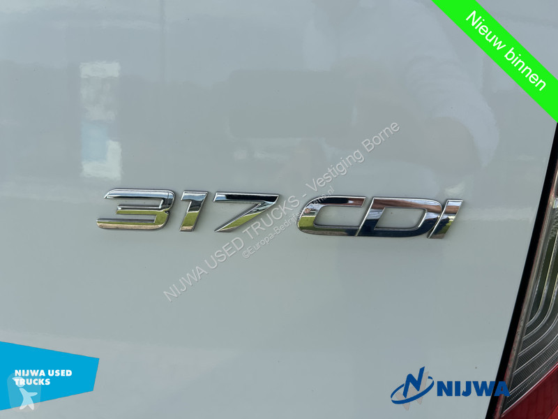 Véhicule utilitaire Mercedes 317 CDI L2H2...