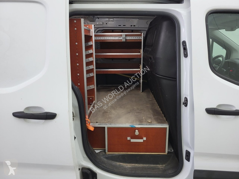 Véhicule utilitaire Opel 1.5D L2H1 Edition