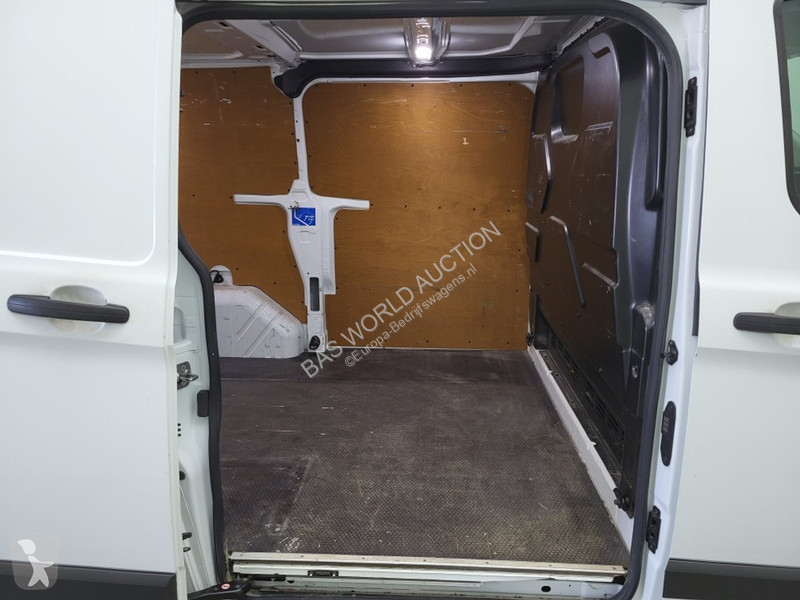 Véhicule utilitaire Ford 300 2.0 TDCI L1H1...