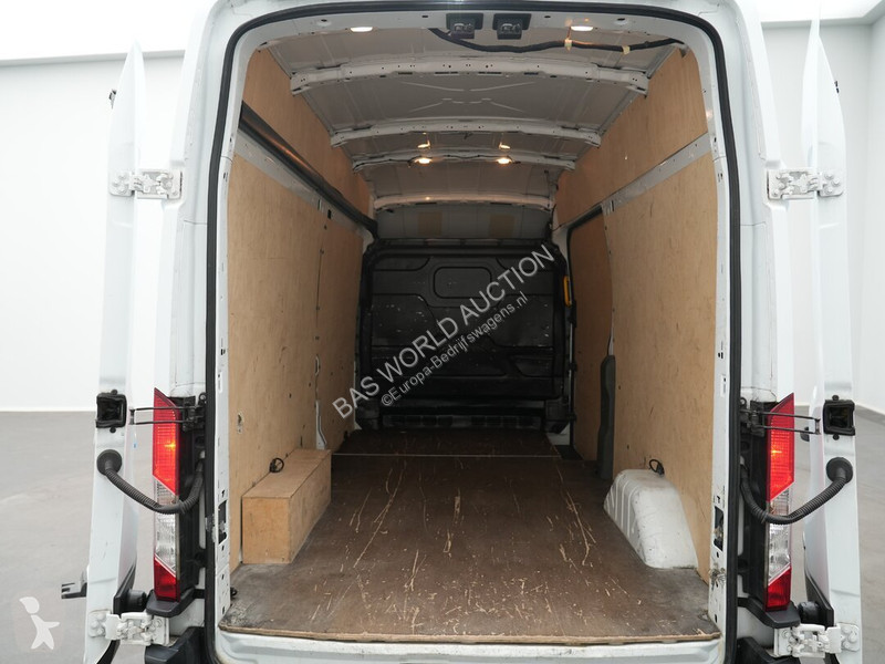 Véhicule utilitaire Ford e 184pk E-