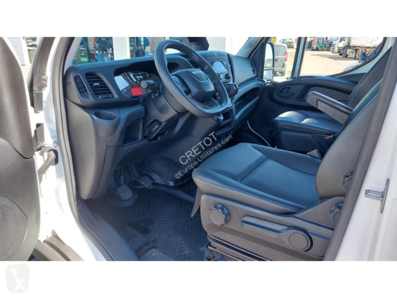 Veicolo commerciale Iveco 35S14