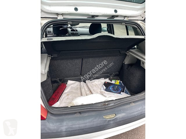 Véhicule utilitaire Renault CLIO