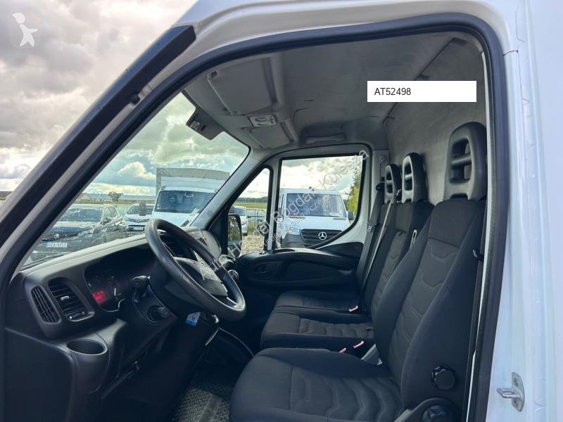 Veicolo commerciale Iveco 35S13