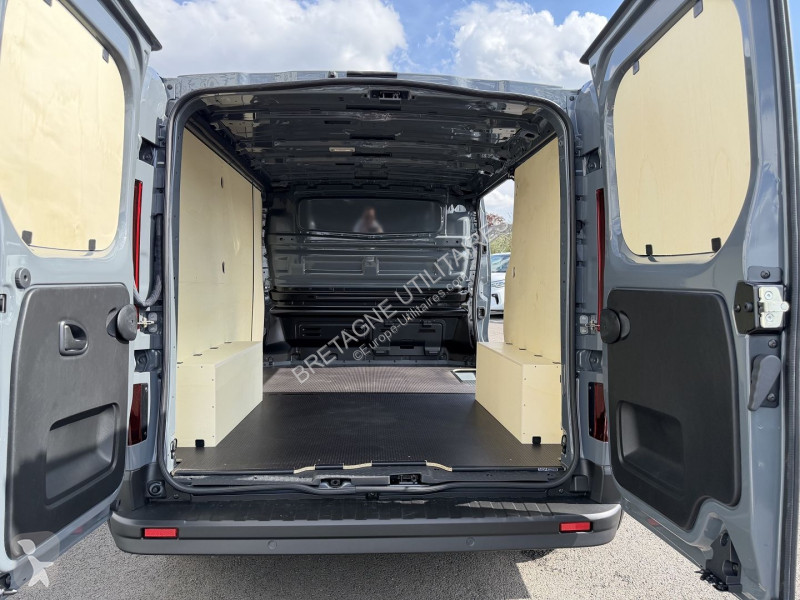 Furgoneta Renault TRAFIC III FG L1H1 3T 2.0...
