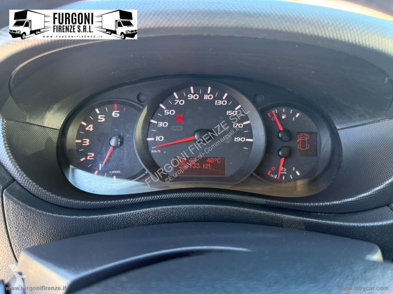 Veicolo commerciale Renault T35 2.3 dCi/130 TP...