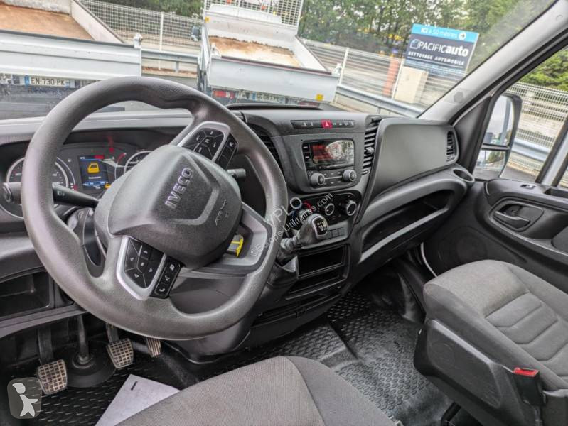 Iveco 35C16 van