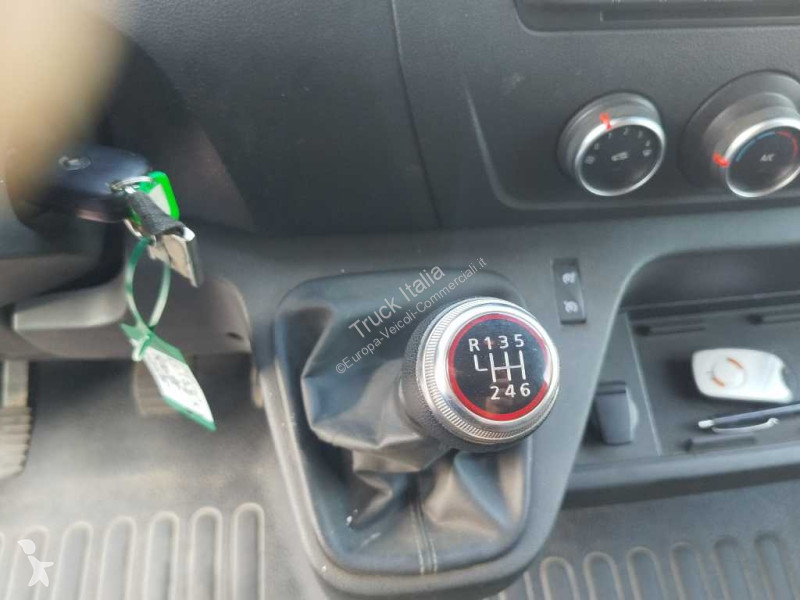 Veicolo commerciale Renault IV 35 FWD - master...