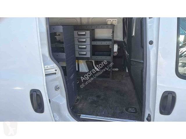 Коммерческий автомобиль Fiat DOBLO